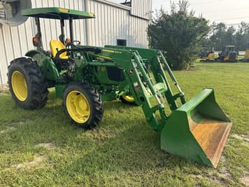 Main image John Deere 5075E